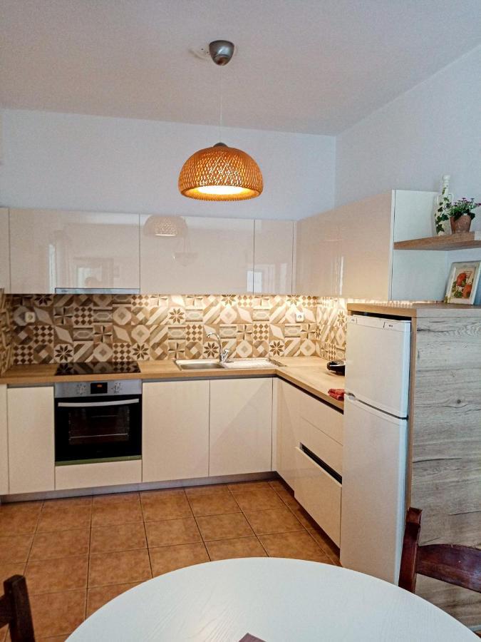 Sirines Apartments Палекастрон Экстерьер фото